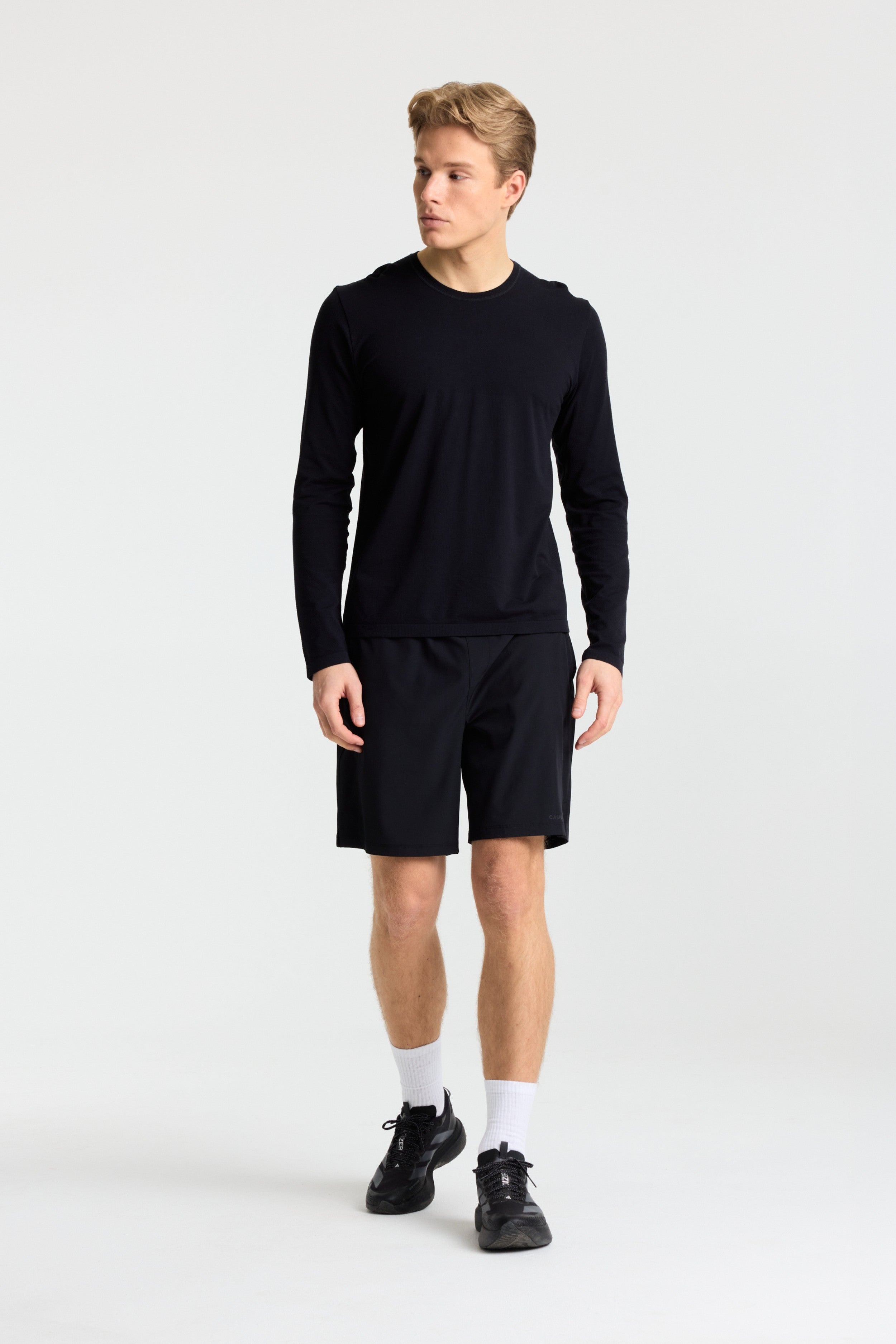 M. Seamlite® Long Sleeve Shirt - Black